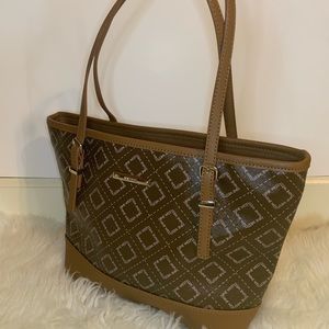 NINE WEST handbag!